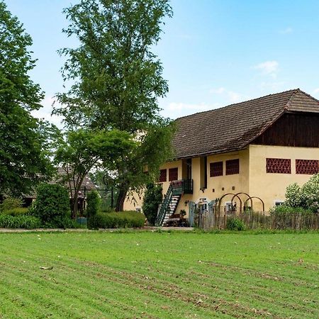 Gutshof Bartl 1 Apartamento Klagenfurt am Woerthersee Exterior foto