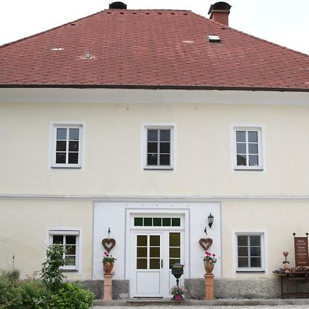 Gutshof Bartl 1 Apartamento Klagenfurt am Woerthersee Exterior foto