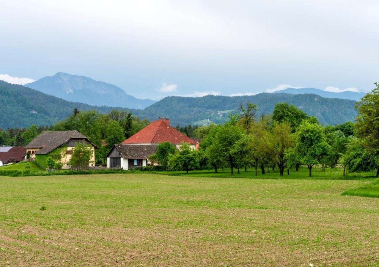 Gutshof Bartl 1 Apartamento Klagenfurt am Woerthersee Exterior foto