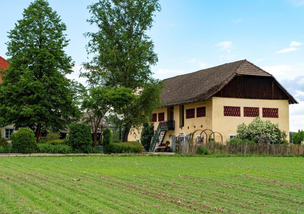 Gutshof Bartl 1 Apartamento Klagenfurt am Woerthersee Exterior foto