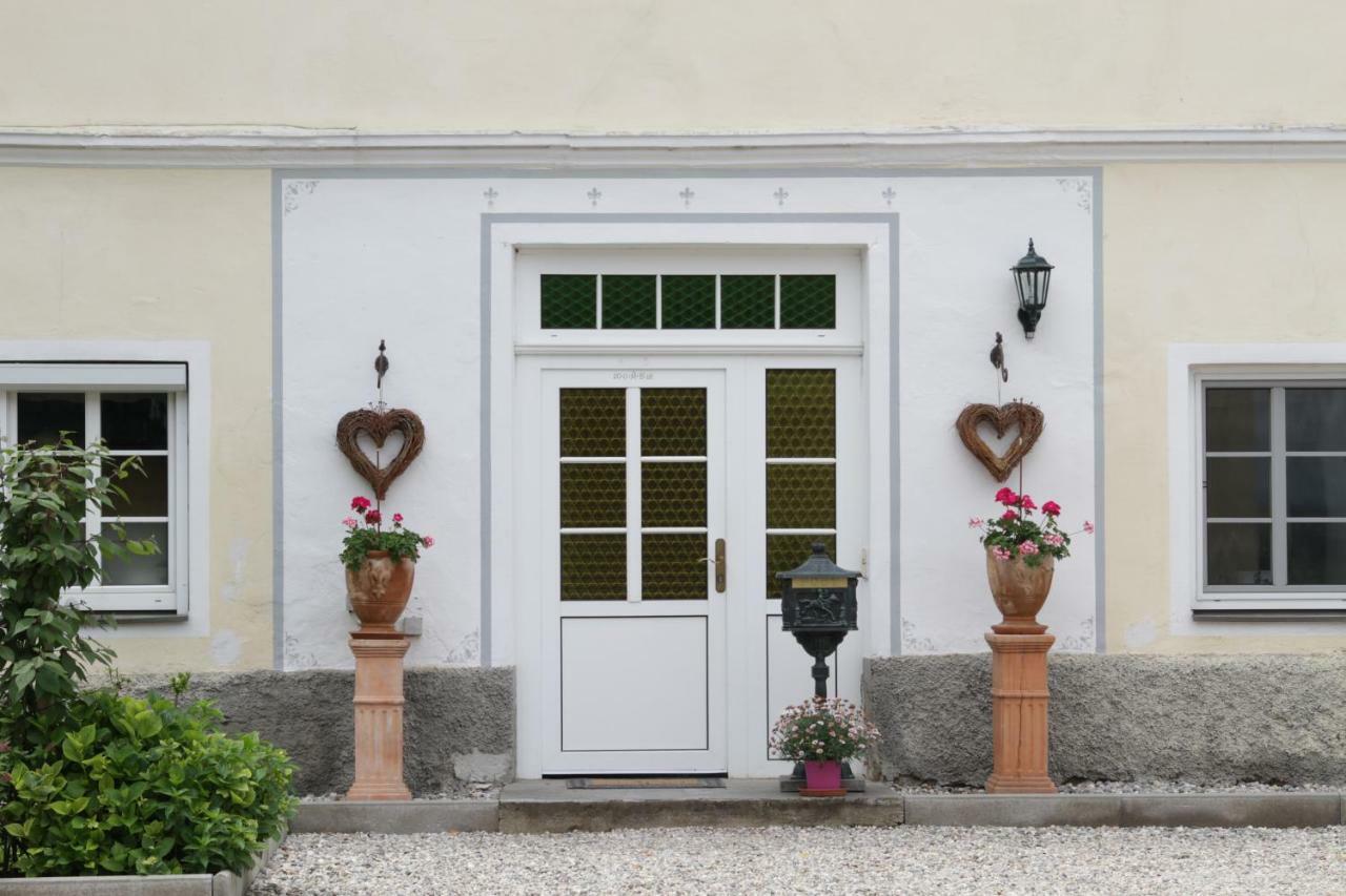 Gutshof Bartl 1 Apartamento Klagenfurt am Woerthersee Exterior foto