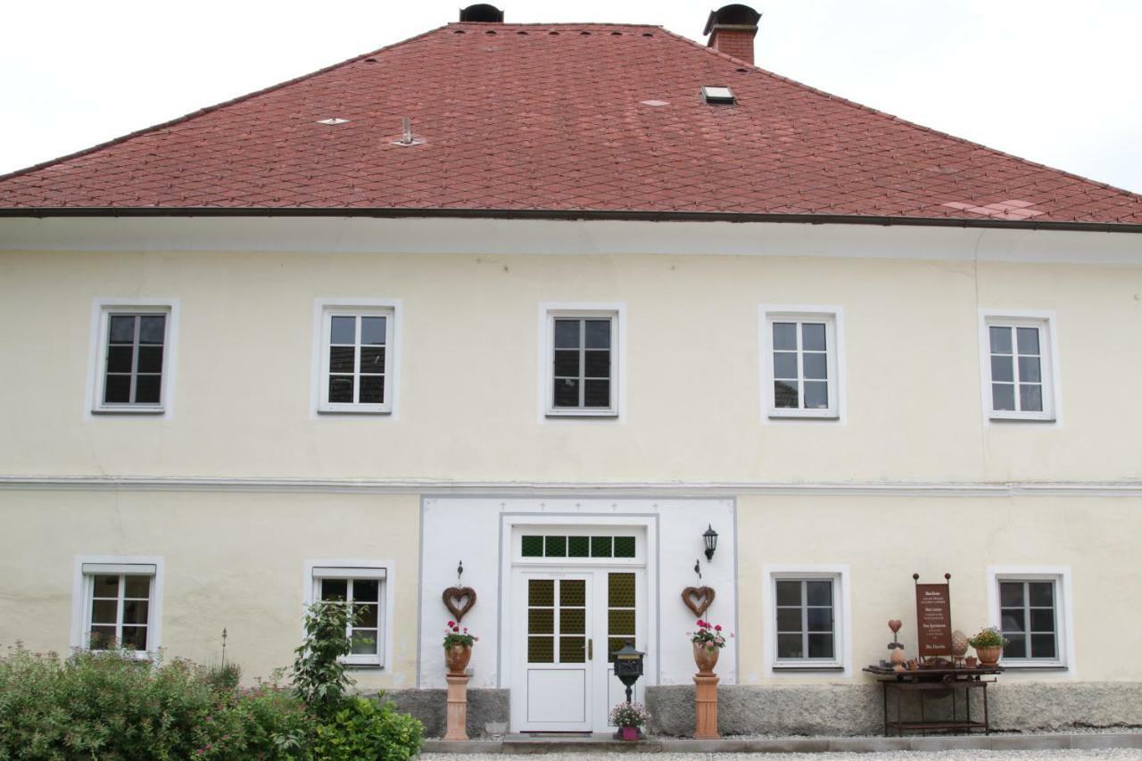 Gutshof Bartl 1 Apartamento Klagenfurt am Woerthersee Exterior foto